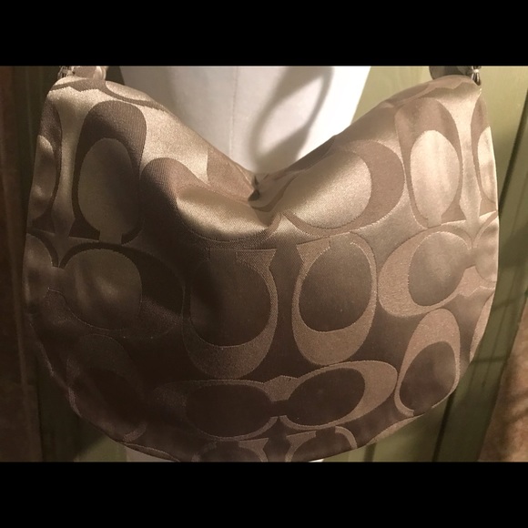 Authentic Coach shoulder bag - Picture 7 of 8